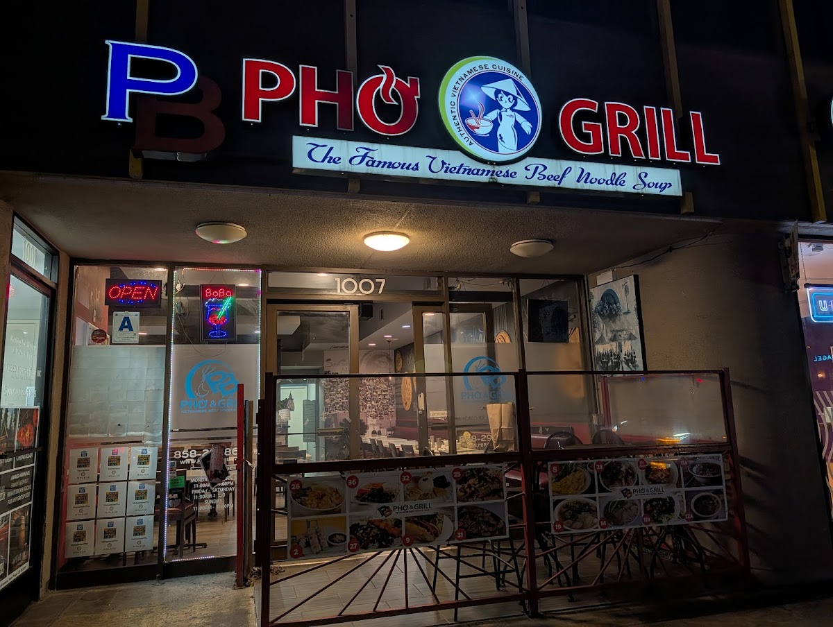 Pb Phở & Grill